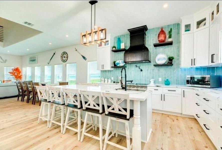 Fully equipped kitchen with plenty of prep and storage space