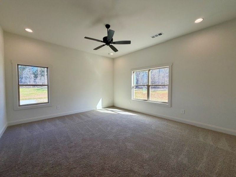 Spacious, unfurnished interior of a new home in Kimbell Acres, Pine Mountain (Image 15). Spacious, unfurnished interior of a new home in Kimbell Acres, Pine Mountain (Image 15).