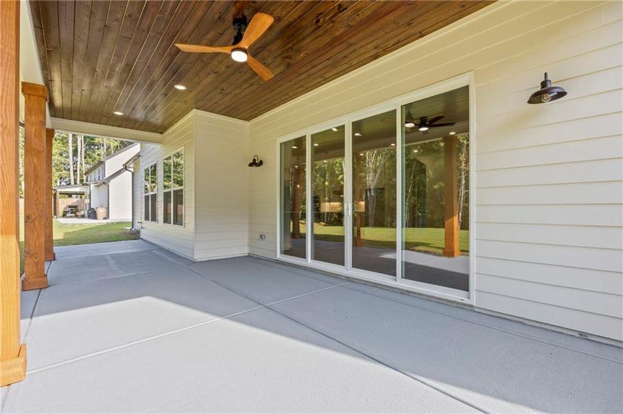 Image 47 of a home in .