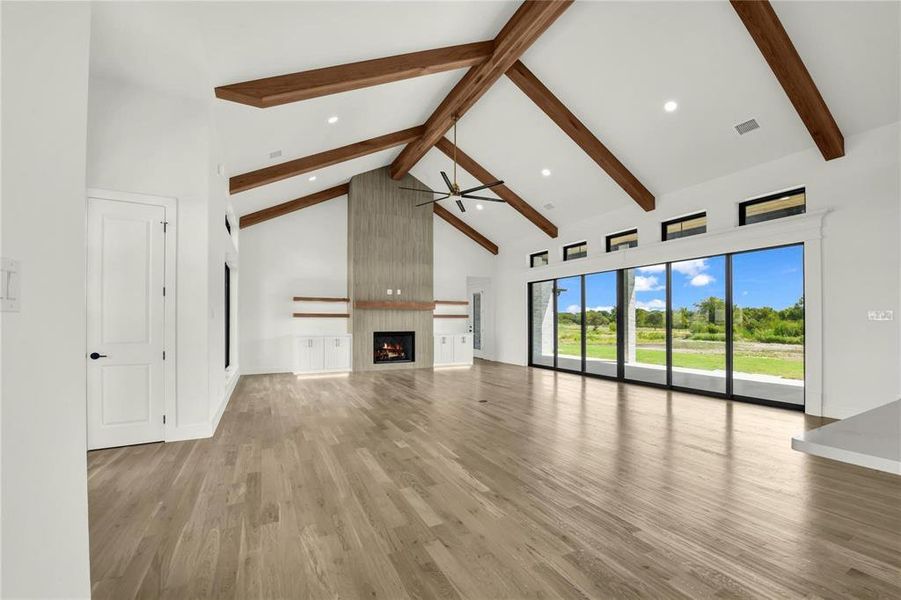 Spacious, unfurnished interior of a new home in , Aledo (Image 26).