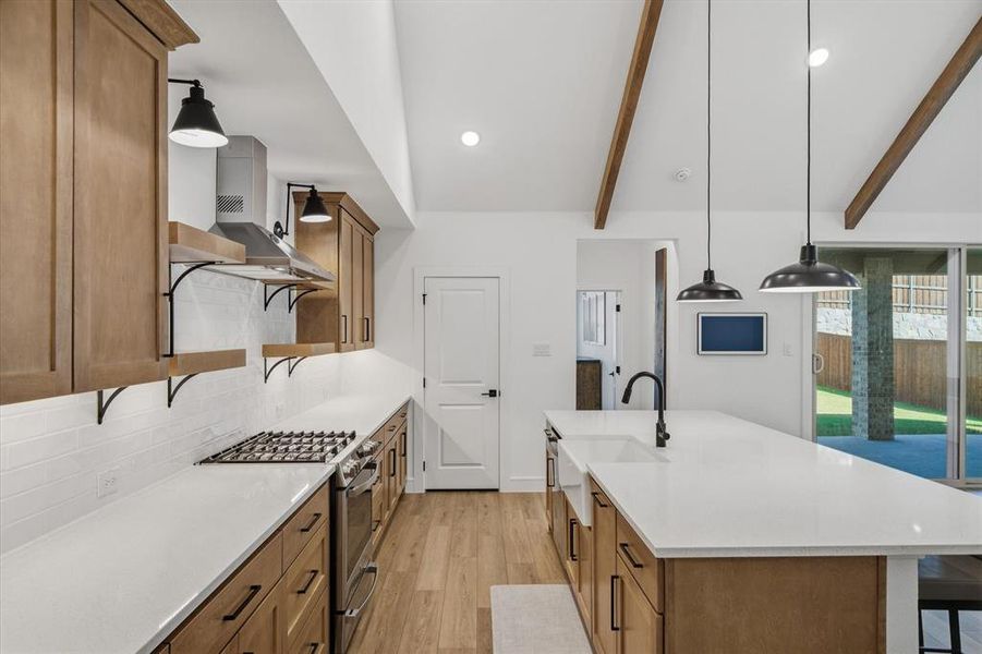 Furnished interior view inside a new home in Monterra, Fate (Image 11).