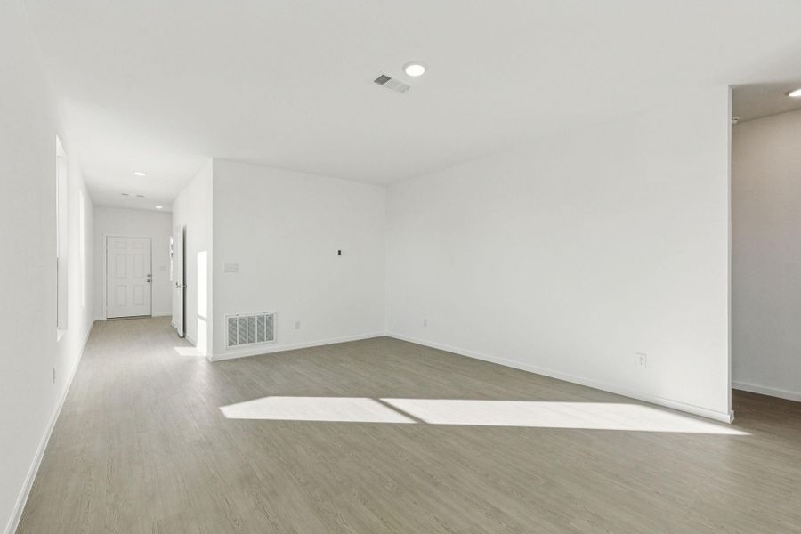 Spacious, unfurnished interior of a new home in Montgomery Bend, Montgomery (Image 23).