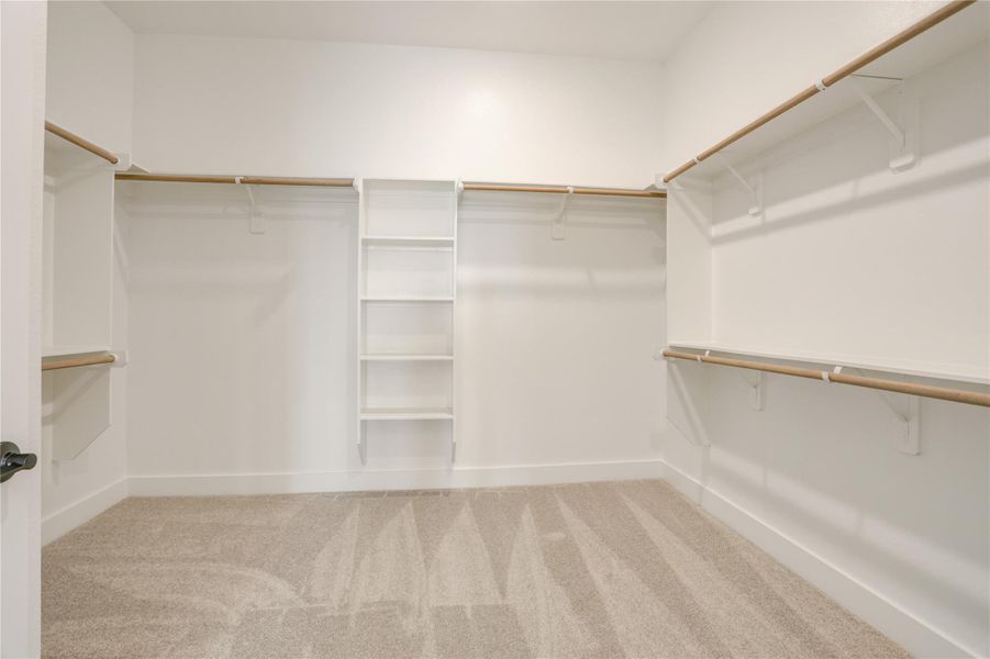 Spacious, unfurnished interior of a new home in Fulshear Lakes Gardens, Fulshear (Image 22). Spacious, unfurnished interior of a new home in Fulshear Lakes Gardens, Fulshear (Image 22).