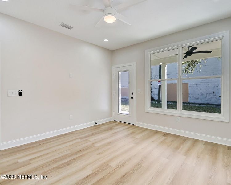 Spacious, unfurnished interior of a new home in , Jacksonville (Image 36).