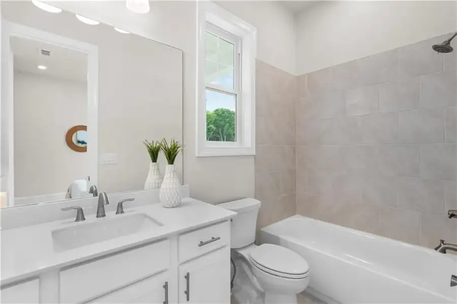 Furnished interior view inside a new home in The Villas at Aberdeen, Hoschton (Image 17).