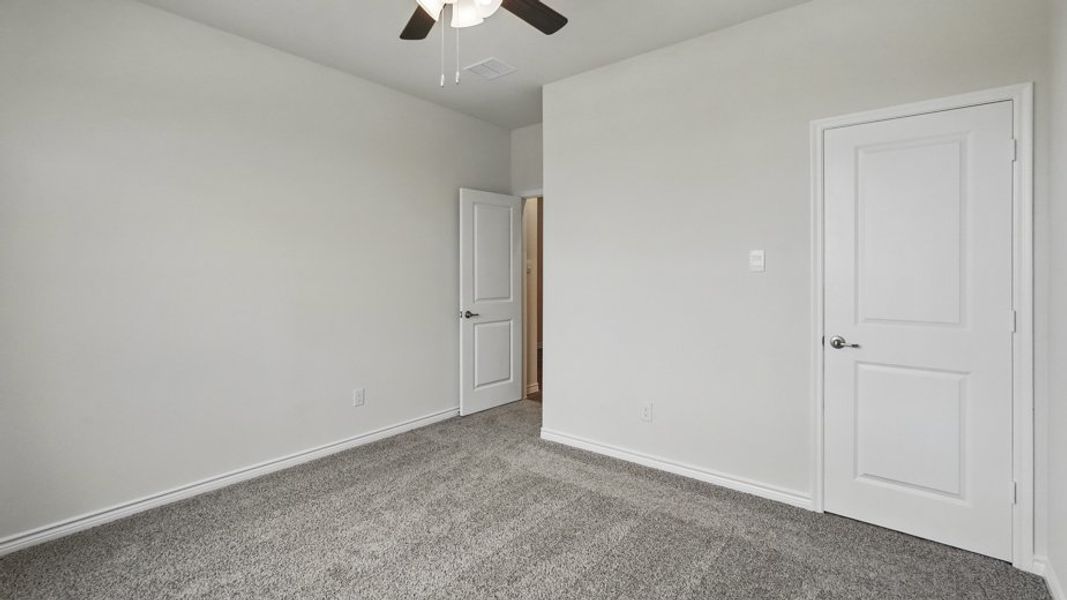 Spacious, unfurnished interior of a new home in Lakewood Trails, Forney (Image 17).