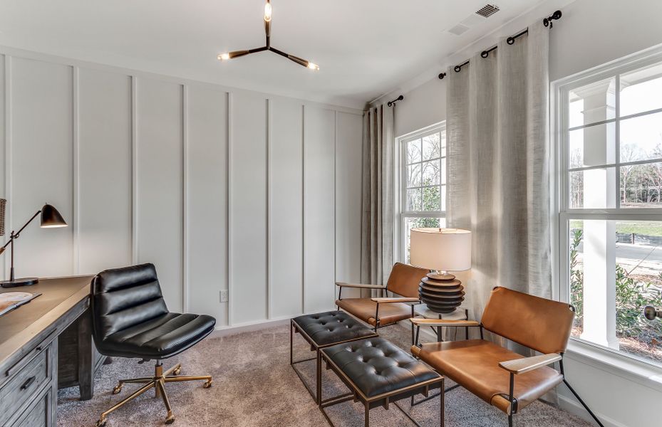 Furnished interior view inside a new home in Hawthorne Ridge, McDonough (Image 7).