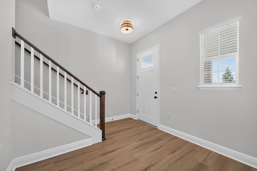 Spacious, unfurnished interior of a new home in Lake Cawood Cove, Windermere (Image 10). Spacious, unfurnished interior of a new home in Lake Cawood Cove, Windermere (Image 10).