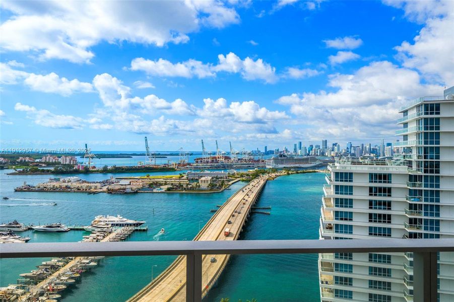 Exterior details and patio area of a home in Five Park, Miami Beach (Image 20). Exterior details and patio area of a home in Five Park, Miami Beach (Image 20).