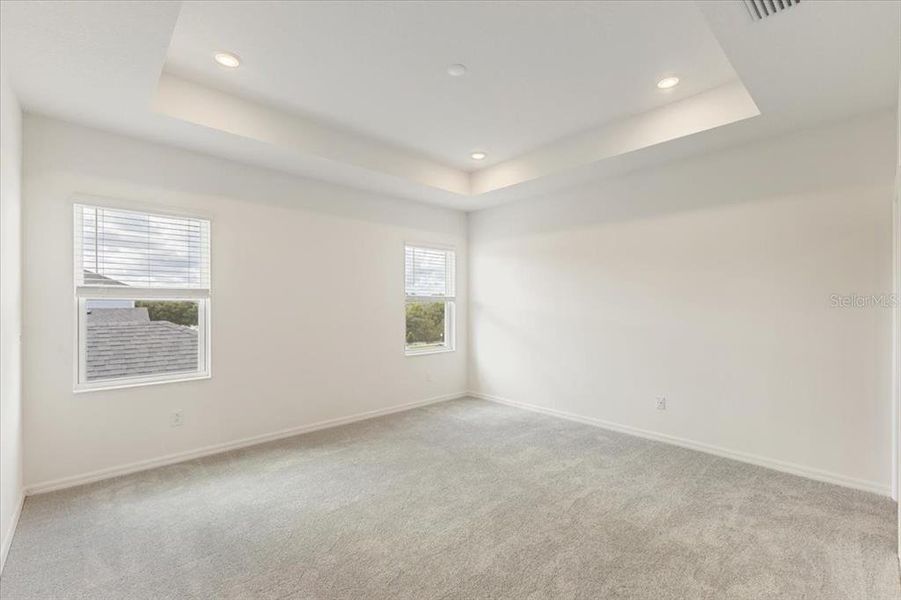 Spacious, unfurnished interior of a new home in The Residences at Emerson Park, Apopka (Image 8).