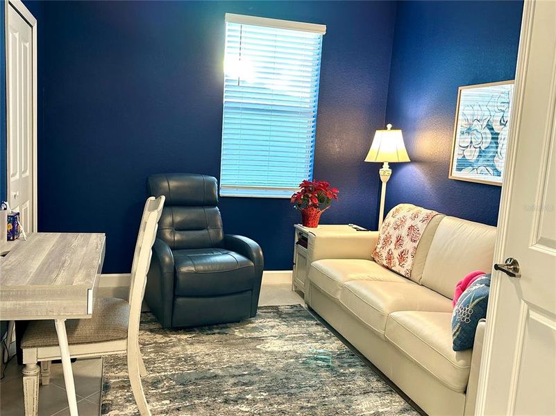 Furnished interior view inside a new home in , Englewood (Image 17).