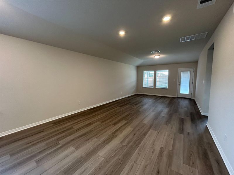 Spacious, unfurnished interior of a new home in MorningStar - Americana Collection, Georgetown (Image 17).