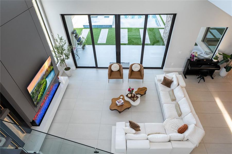 Furnished interior view inside a new home in , Montverde (Image 10).