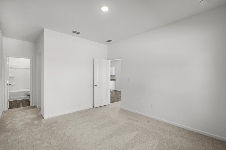 Representative unfurnished interior of a home built from the Alps by Starlight Homes in Sutton Farms, San Antonio (Image 15). Representative unfurnished interior of a home built from the Alps by Starlight Homes in Sutton Farms, San Antonio (Image 15).