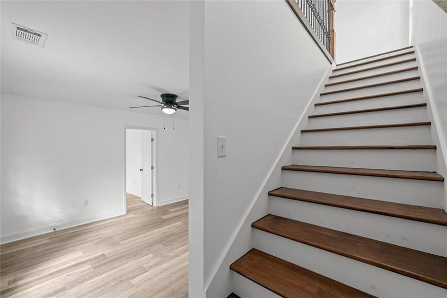 Spacious, unfurnished interior of a new home in , Calhoun (Image 24).