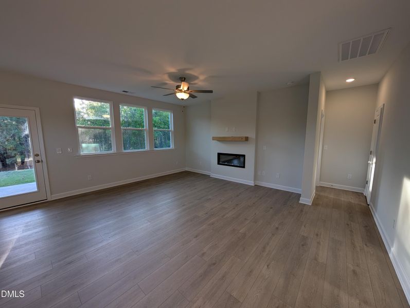 PXL_20260421_223850329.MP