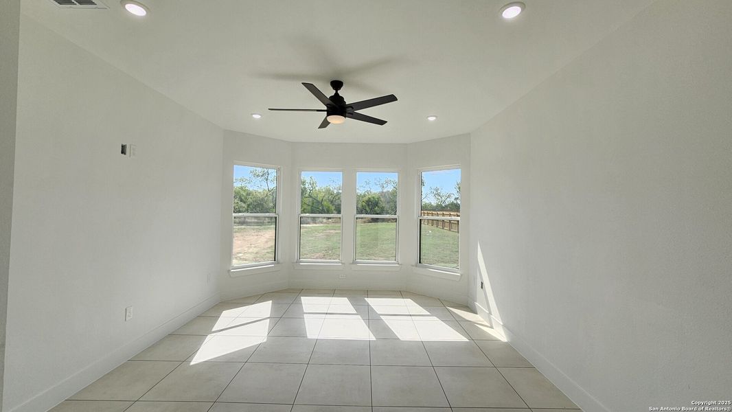 Spacious, unfurnished interior of a new home in , Atascosa (Image 25). Spacious, unfurnished interior of a new home in , Atascosa (Image 25).