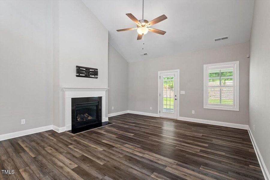 17-110 Vast View Way [2337961]_17