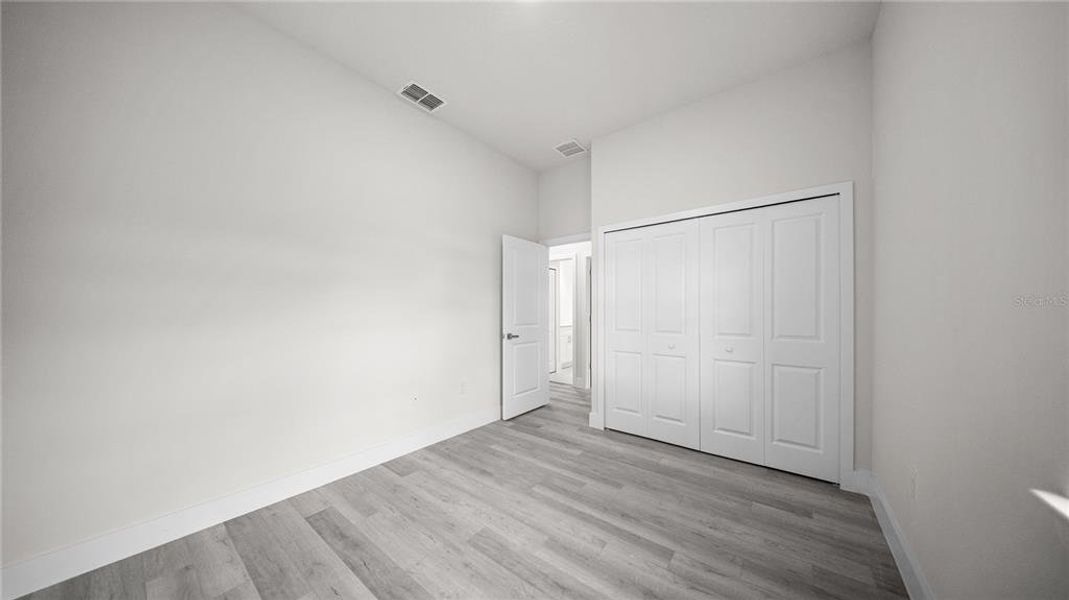 Spacious, unfurnished interior of a new home in , Port Charlotte (Image 18).