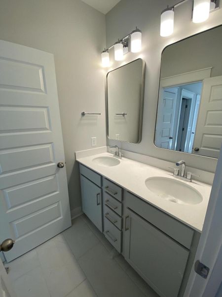 Furnished interior view inside a new home in Waterloo Estates, Johns Island (Image 7).