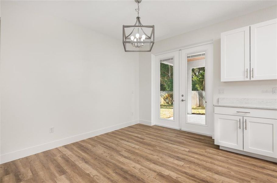 Spacious, unfurnished interior of a new home in , Deland (Image 23).