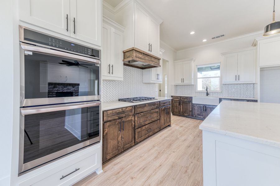 Representative furnished interior of a home built from the Jarrett 1 by Zeal Home Builders in Saddle Crest Estates, Weatherford (Image 6).
