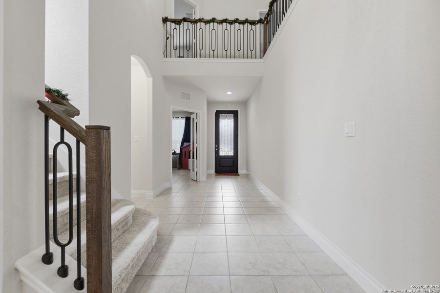 Spacious, unfurnished interior of a new home in , San Antonio (Image 26). Spacious, unfurnished interior of a new home in , San Antonio (Image 26).