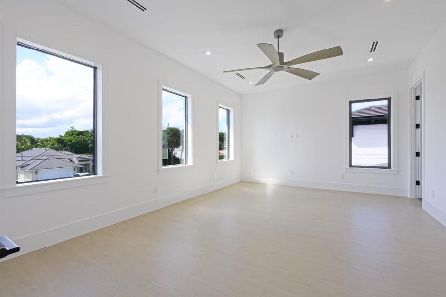 GUEST BEDROOM 2ND FLOOR