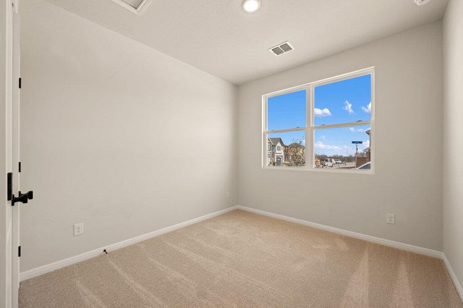 Spacious, unfurnished interior of a new home in Patterson Ranch, Georgetown (Image 20).