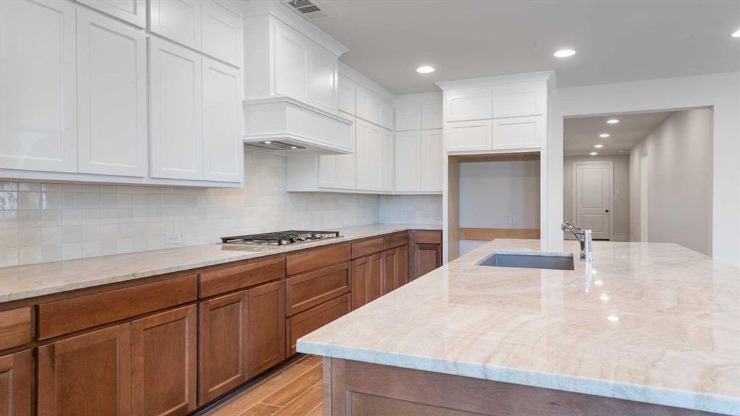 Furnished interior view inside a new home in The Parks At Wilson Creek 40', Celina (Image 4). Furnished interior view inside a new home in The Parks At Wilson Creek 40', Celina (Image 4).