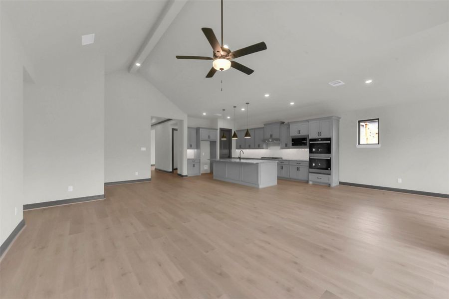 Spacious, unfurnished interior of a new home in Evergreen 55', Conroe (Image 29).