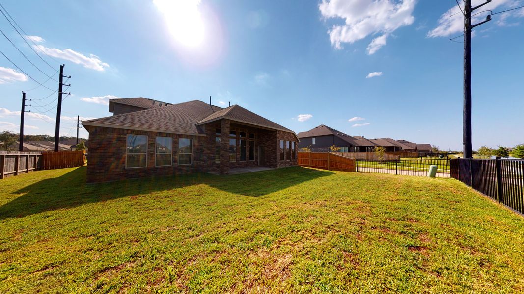 Representative exterior details of a home built from the Floor Plan 3256 by Colina Homes in Grand Magnolia, Magnolia (Image 31).