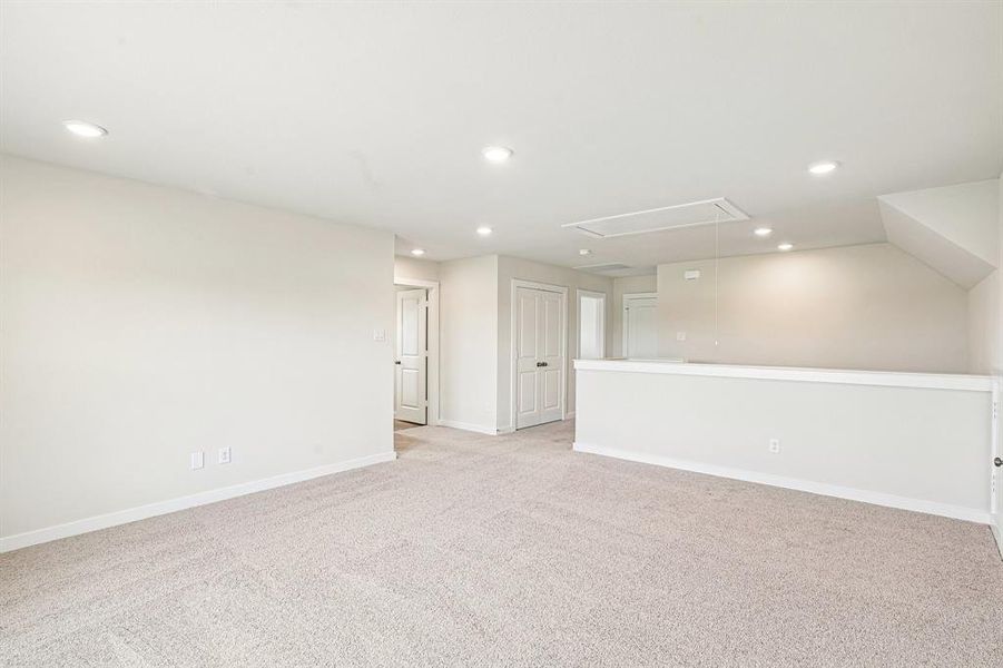 Spacious, unfurnished interior of a new home in Overland Grove, Forney (Image 19).