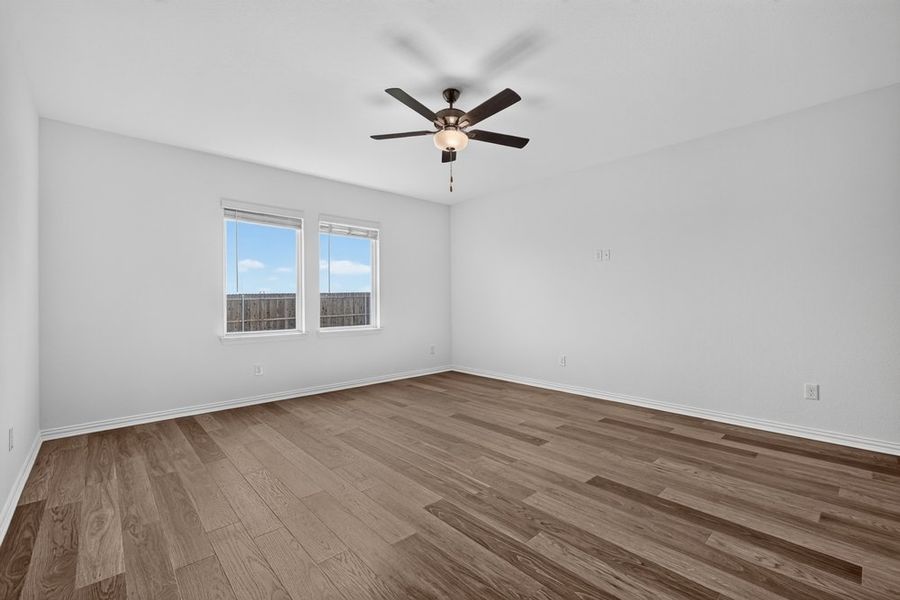 Spacious, unfurnished interior of a new home in Parks at Foster Crossing, Anna (Image 13).