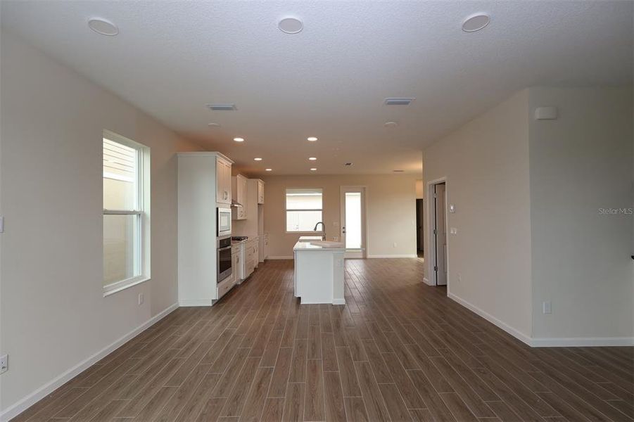 Spacious, unfurnished interior of a new home in Lake Star at Ovation, Winter Garden (Image 27).