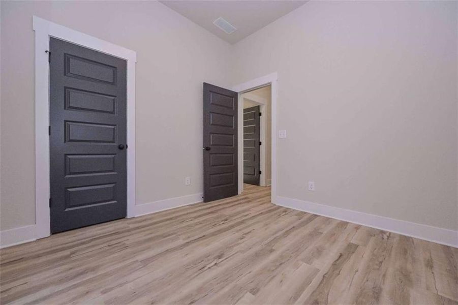 Spacious, unfurnished interior of a new home in , Buchanan (Image 18).