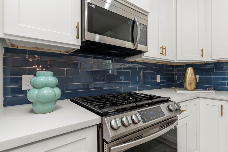 Furnished interior view inside a new home in , Houston (Image 33). Furnished interior view inside a new home in , Houston (Image 33).