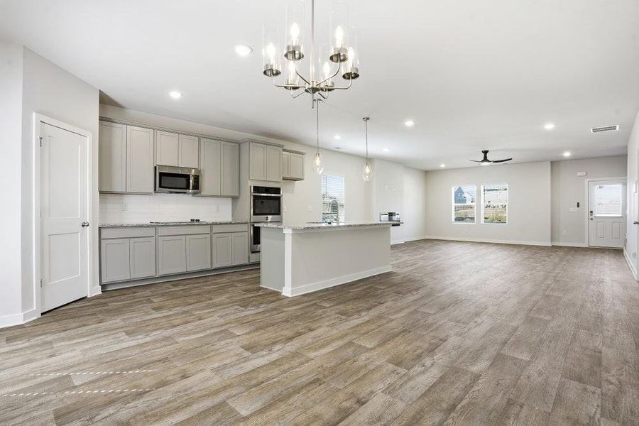 Spacious, unfurnished interior of a new home in Southern Hills, McDonough (Image 17).