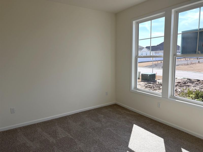 Spacious, unfurnished interior of a new home in King Farm Estates, Aynor (Image 10).
