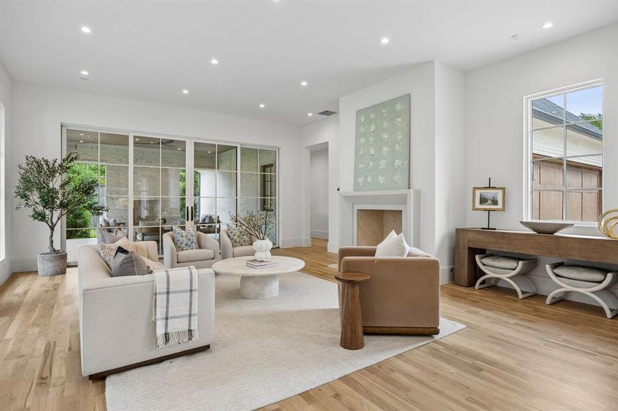 Furnished interior view inside a new home in , Dallas (Image 17).
