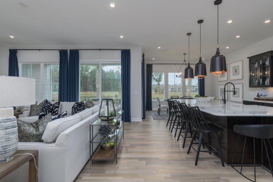 Kitchen with breakfast bar island