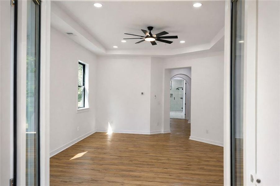 Spacious, unfurnished interior of a new home in , Mableton (Image 32).