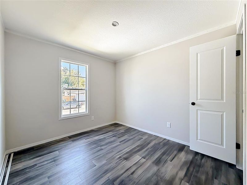 Spacious, unfurnished interior of a new home in , Orlando (Image 37).