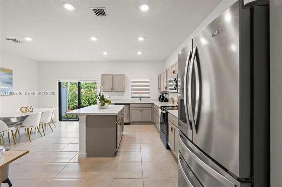 Furnished interior view inside a new home in , Pompano Beach (Image 30).