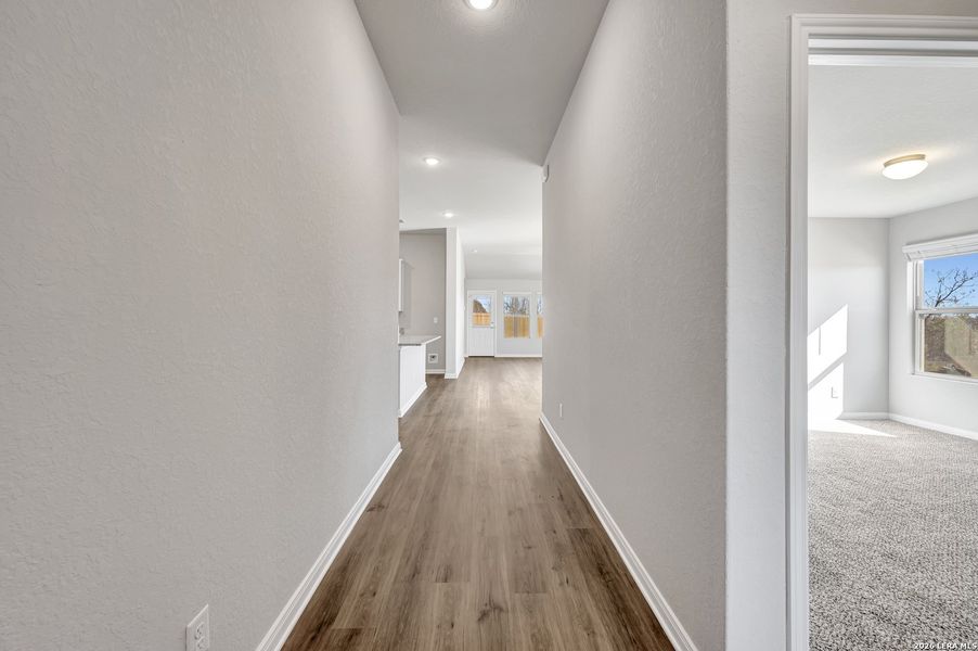 Spacious, unfurnished interior of a new home in Greenspoint Heights, Seguin (Image 39).
