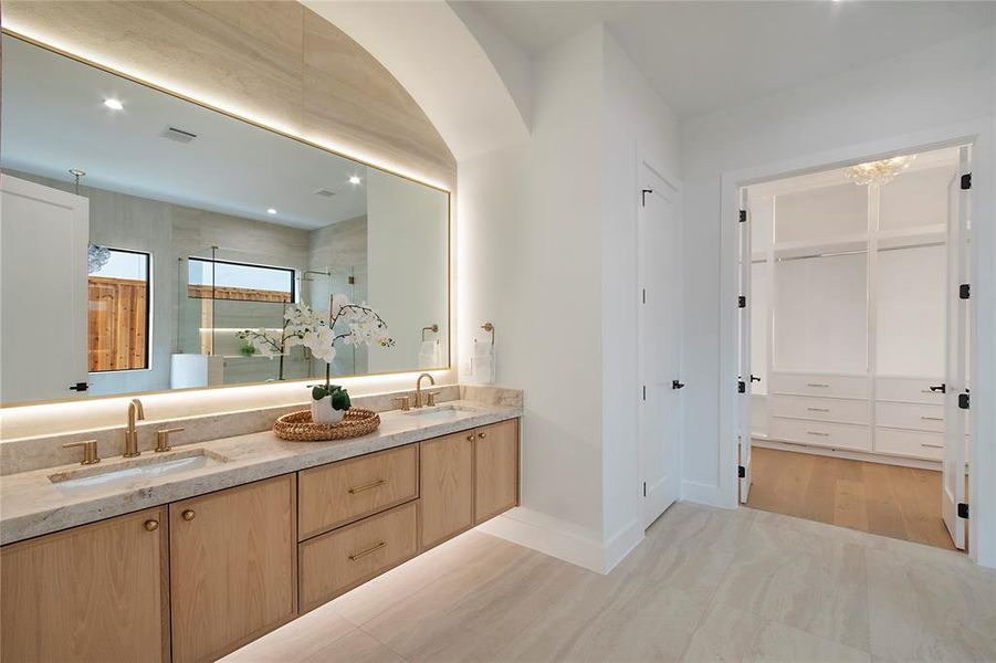 Furnished interior view inside a new home in , Dallas (Image 5).