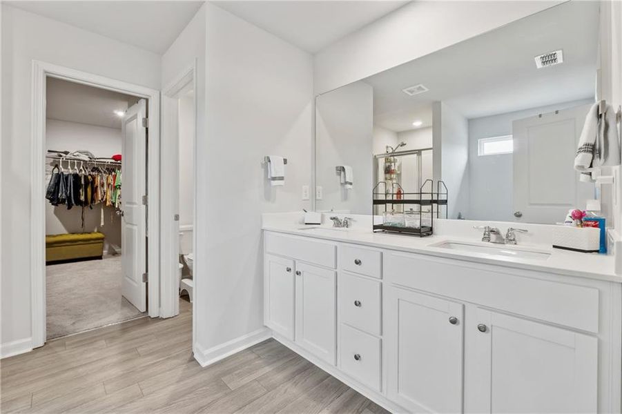 Furnished interior view inside a new home in Summit Pointe, Dallas (Image 6). Furnished interior view inside a new home in Summit Pointe, Dallas (Image 6).