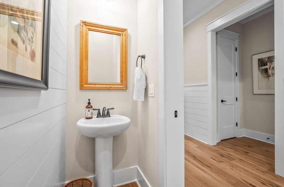 Furnished interior view inside a new home in , Beaufort (Image 34).