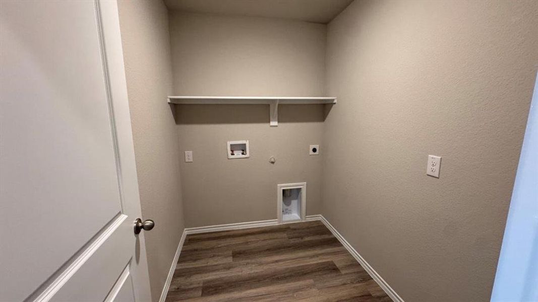 Spacious, unfurnished interior of a new home in Meadowbrook Estates, Cleburne (Image 16).