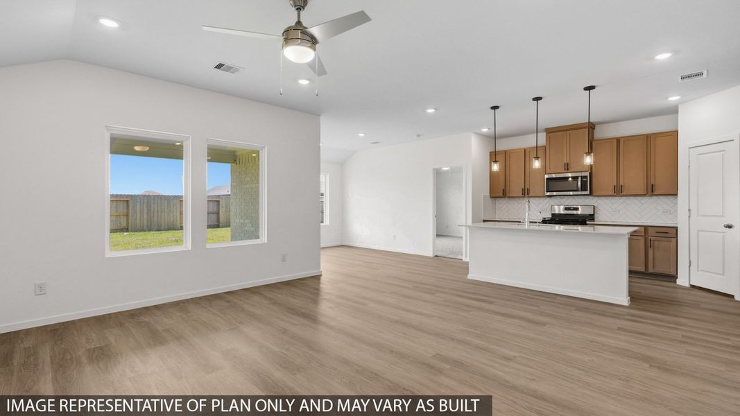 Spacious, unfurnished interior of a new home in Sunterra, Katy (Image 13).
